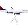 Boeing 737-900ER Commercial Aircraft with Flaps Down “Delta Air Lines” White with Blue and Red Tail “Gemini 200” Series 1/200 Diecast Model Airplane by GeminiJets