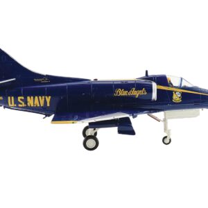 Douglas A-4F Skyhawk Aircraft “Blue Angels Tokushima Airbase Dr. Nakanishi #8” (2008) United States Navy “Air Power Series” 1/72 Diecast Model by Hobby Master