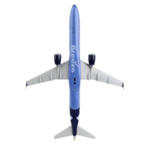 Embraer E195 Commercial Aircraft “Breeze Airways” (N190BZ) Blue (Snap-Fit) 1/100 Plastic Model by Skymarks