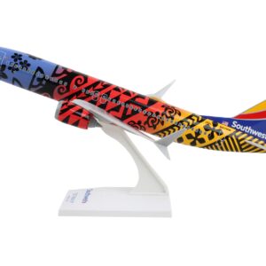 Boeing 737 MAX 8 Commercial Aircraft “Southwest Airlines – Imua One” (N8710M) Hawaiian Graphics (Snap-Fit) 1/130 Plastic Model by Skymarks