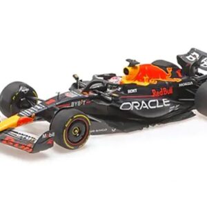 Red Bull Racing RB19 #1 Max Verstappen “Oracle” Winner F1 Formula One “Japanese GP” (2023) with Driver Limited Edition to 180 pieces Worldwide 1/18 Diecast Model Car by Minichamps