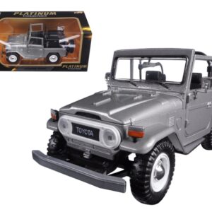 Toyota FJ40 FJ 40 Convertible Silver 1/24 Diecast Model Car by Motormax