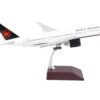 Boeing 777-200LR Commercial Aircraft with Flaps Down “Air Canada” White with Black Tail “Gemini 200” Series 1/200 Diecast Model Airplane by GeminiJets