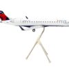 Bombardier CRJ700 Commercial Aircraft “Delta Air Lines – Delta Connection” White with Blue and Red Tail “Gemini 200” Series 1/200 Diecast Model Airplane by GeminiJets