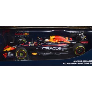 Red Bull Racing RB18 #1 Max Verstappen “Oracle” Winner F1 Formula One “Italian GP” (2022) with Driver Limited Edition to 374 pieces Worldwide 1/18 Diecast Model Car by Minichamps