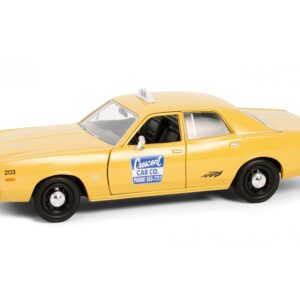 1975 Plymouth Fury Taxi “Crescent Cab Co.” Yellow “Poltergeist” (1982) Movie “Hollywood” Series 20 1/24 Diecast Model Car by Greenlight