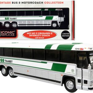 1980 MCI MC-9 Crusader II Intercity Coach Bus “Union Station” Toronto (Ontario Canada) “GO Transit” “Vintage Bus & Motorcoach Collection” 1/87 (HO) Diecast Model by Iconic Replicas