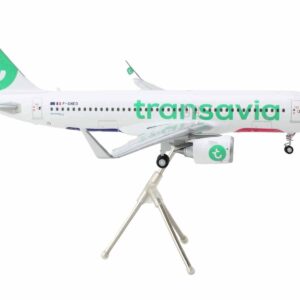 Airbus A320neo Commercial Aircraft “Transavia Airlines” (F-GNEO) White with Green Tail “Gemini 200” Series 1/200 Diecast Model Airplane by GeminiJets