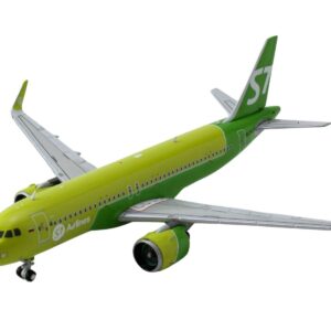 Airbus A320neo Commercial Aircraft “S7 Airlines” (RA-73428) Green Two-Tone 1/400 Diecast Model Airplane by GeminiJets