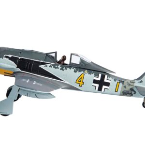 Focke-Wulf FW 190A-4 Fighter Aircraft “Major Siegfried Schnell, Luftwaffe, JG2, France” (1943) 1/72 Diecast Model by JC Wings