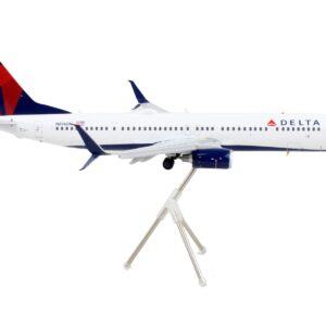 Boeing 737-900ER Commercial Aircraft with Flaps Down “Delta Air Lines” White with Blue and Red Tail “Gemini 200” Series 1/200 Diecast Model Airplane by GeminiJets