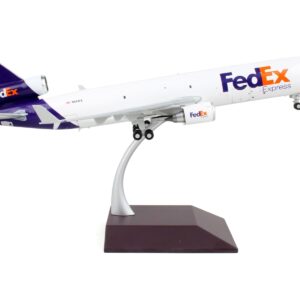 McDonnell Douglas MD-11F Commercial Aircraft “Federal Express” White with Purple Tail “Interactive Series” 1/200 Diecast Model Airplane by GeminiJets