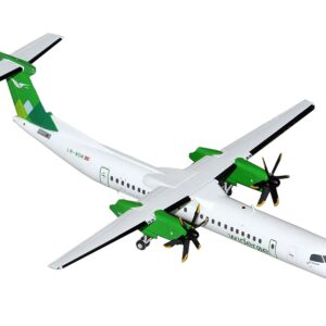 Bombardier Q400 Commercial Aircraft “Wideroe” (LN-WDM) White with Green Tail “Gemini 200” Series 1/200 Diecast Model Airplane by GeminiJets