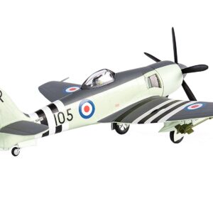 Hawker Sea Fury FB MK. II Fighter Aircraft “Royal Navy No. 804 Squadron FAA HMS Glory Korean War” (1951) 1/72 Diecast Model by JC Wings