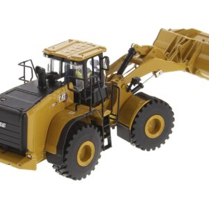 CAT Caterpillar 966 GC Wheel Loader Yellow with Operator “High Line Series” 1/50 Diecast...