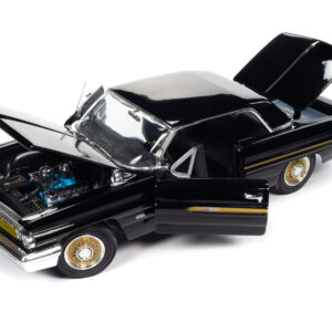 1962 Pontiac Grand Prix “Fireball Roberts Edition” Starlight Black with Gold Stripes 1/18...